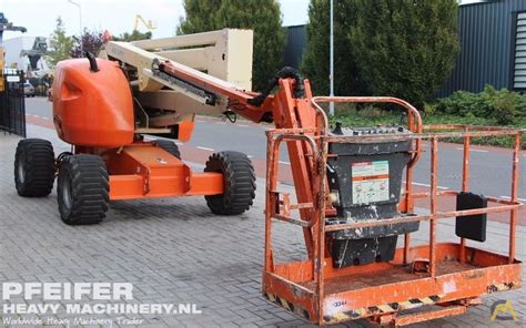 Jlg Aj Articulated Boom Lift Wheeled Trucksnl