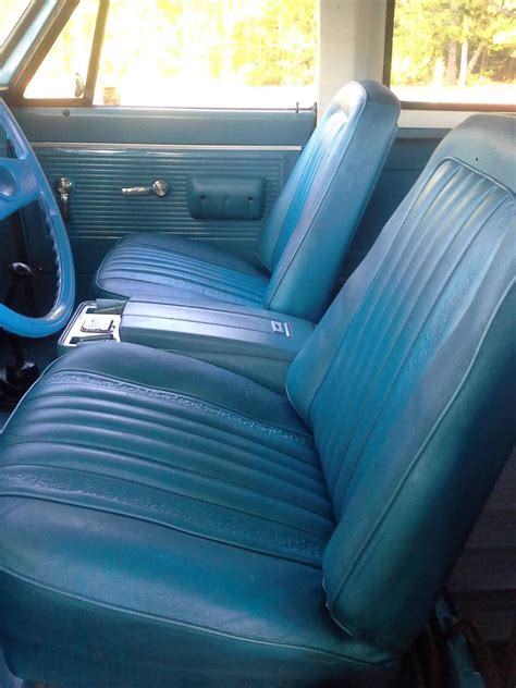 1971 Chevy K5 Blazer interior - LMC Truck Life