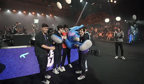 LoL Os Primos conquistam o CBOLÃO 2023 Pichau Arena