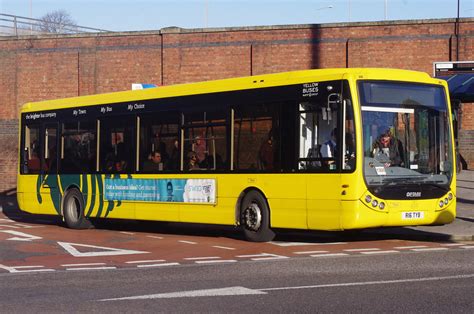 RATP Yellow Buses TM16 Bernardf Flickr