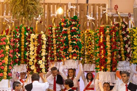 Festa Dos Tabuleiros Inscrita No Invent Rio De Patrim Nio Cultural