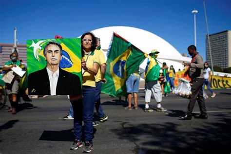 Manifestantes Pr E Contra Bolsonaro Se Concentram Em Bras Lia