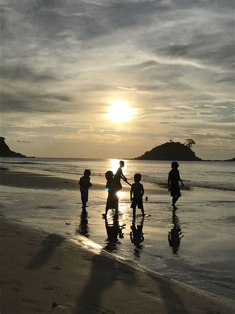 Philippines - Palawan, sunset Nacpan beach