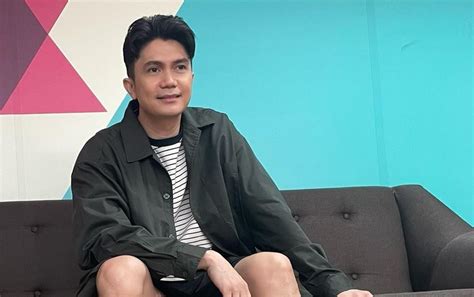 Vhong Navarro back on 'It's Showtime' in emotional welcome | Inquirer ...