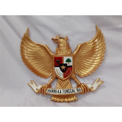 Jual Lambang Garuda Pancasila Dinding Bahan Fiber Ukuran 40 X 46 Cm