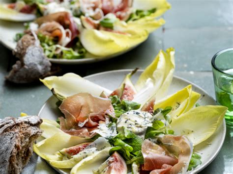 Witloofsalade Met Verse Vijgen Blauwe Kaas En Italiaanse Ham Libelle