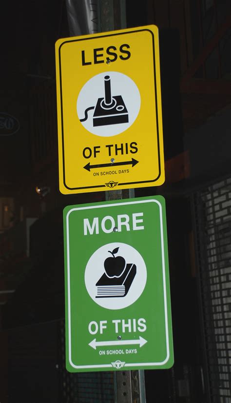 Funny Street Signs Promote Education (7 pics)