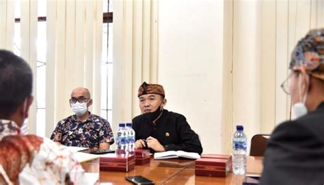 Dprd Jabar Sangat Ironis Kantor Cabang Esdm Masih Ngontrak