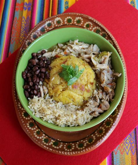 How to make Mofongo de Pollo (Chicken Mofongo) - Crafty Chica