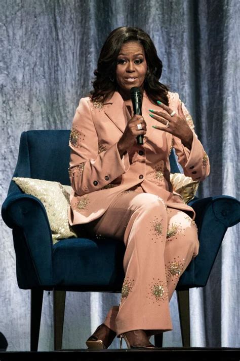 Michelle Obama Ose Une Manucure Vert Flashy Gala