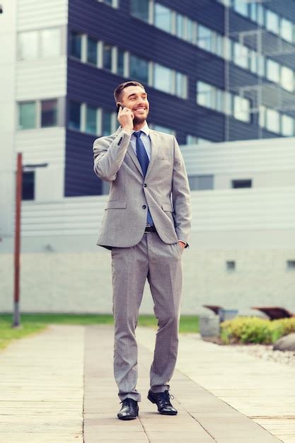 Negócio tecnologia e conceito dos povos homem de negócios de sorriso