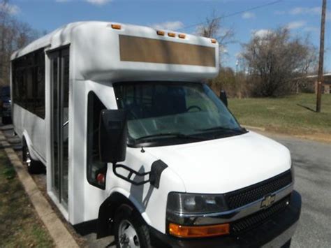 Buy Used 08 Chevrolet Express Cutaway Duramax Diesel Airport Shuttle