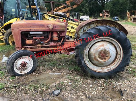 Ford 600 Tractor In For Parts Gulf South Equipment Sales