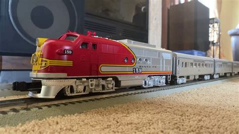 Lionel Lionchief Santa Fe Super Chief Review Youtube