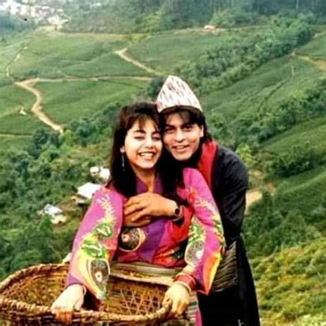 Shah Rukh Khan Gauri 25th Anniversary 8 Super Romantic Pics Of The Couple To Give You Major