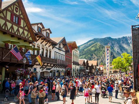 must see towns in Washington State | Leavenworth