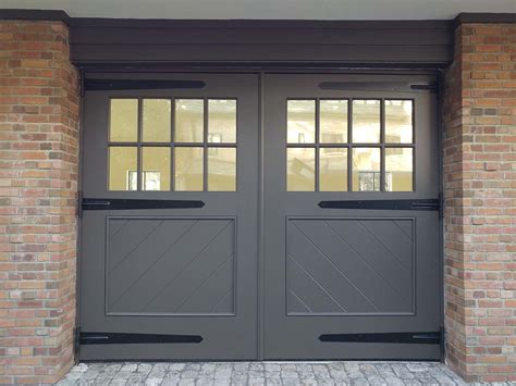 Swinging and Sliding Garage Doors | Carriage House Door