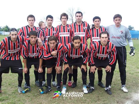 ANOTANDO FÚTBOL *: SPORTIVO BARRACAS DE DOLORES - ENCICLOPEDIA DEL