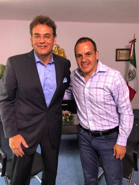 David Faitelson Hace A Un Lado Las Burlas Y Se Toma Foto Con Cuauht Moc