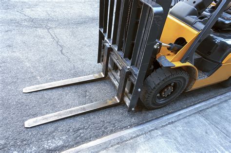 Best Forklift Parts to Improve Safety & Productivity - Large Lift Truck