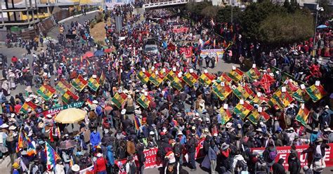 Con Marchas Y Huelgas Crece La Tensi N En Bolivia Por La Postergaci N