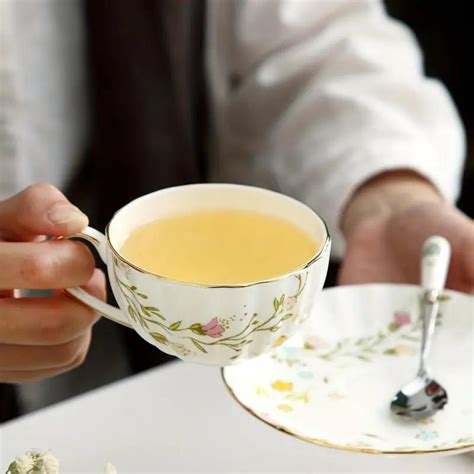 1 комплект кофейной чашки с цветочным узором и блюдцем, керамическая ...