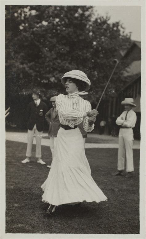 Exposition Autour des Jeux Olympiques de 1900 sport et idéal Musée