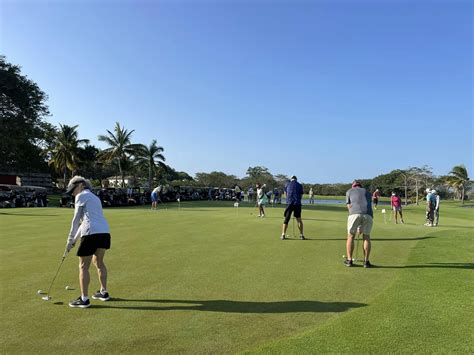 What makes Buenaventura special? Insights from six expats who frequent