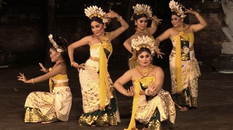 Tari Sekar Jempiring Pentas Perdana Rejang Tedung Jagat Youtube