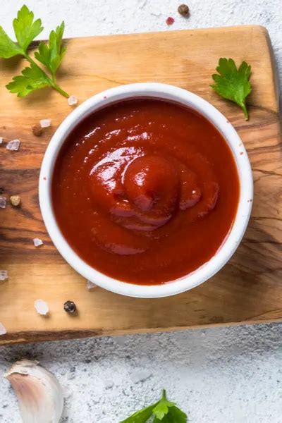 Homemade Ketchup From Fresh Tomatoes With No Refined Sugar