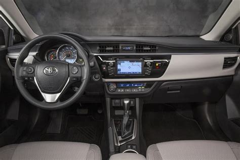 2014 Toyota Corolla Altis India Launch On 27th May 2014 More Details