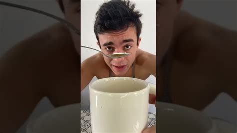 Como fazer um bolo de caneca muito fácil bolodecaneca bolo