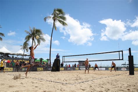 Beach Volleyball Hand Signals