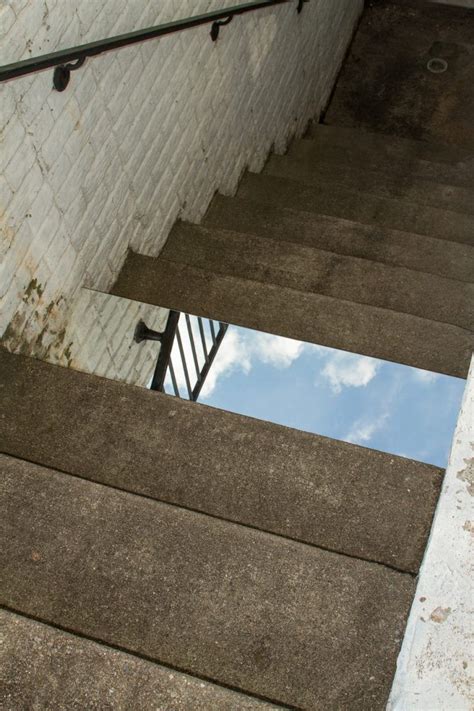 Mirror Stairs Mirror Art Mirrors Mirror Ideas Street Art