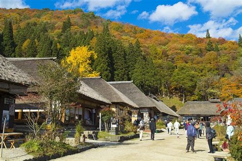 大内宿から塔のへつりまで福島会津の秋を楽しむ紅葉スポット厳選4か所 and trip たびびと