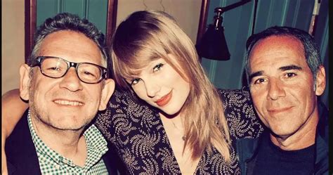 Taylor Swift Announces Change To Record Label Moves To Republic Records