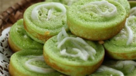 Foto Tutorial Bikin Kue Lumpur Rasa Pandan Kelapa Muda Enak Dan Lezat