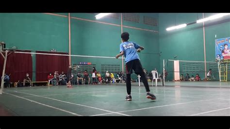 Sparing Badminton Pb Prabaja Qais Vs Pb Bhineka Zidan Gor Vinitian