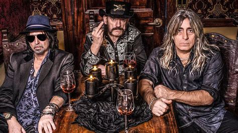 MOTÖRHEAD AXS TV Celebrates LEMMY s Birthday Video Features SLASH