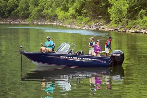 The Best Boat Cover Protection For Your Tracker Bass Boat Savvyboater