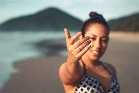 Descubre Qu Significa Cuando Un Chico Te Mira Mucho Pero No Te Habla