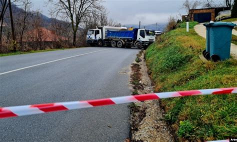 Nëntë barrikada në veri Policia e Kosovës del me njoftimin e fundit