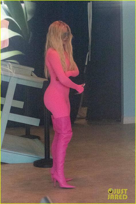 Kim Khloe And Kourtney Kardashians Are Barbie Girls In Hot Pink Looks Photo 4945476 Khloe