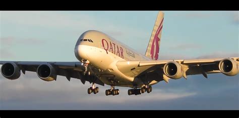 Qatar Airways Airbus A380-800 Smokey Landing - Havayolu 101