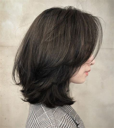 Brand New Medium Length Hairstyles For Thick Hair To Try In In