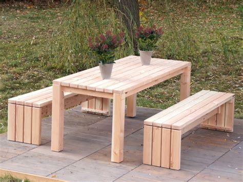 Gartenmöbel Set 2 Zeitlose Gartenmöbel Aus Heimischem Holz