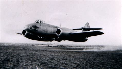 Gloster Meteor The Only Allied Jet To Fight In Ww2 Youtube