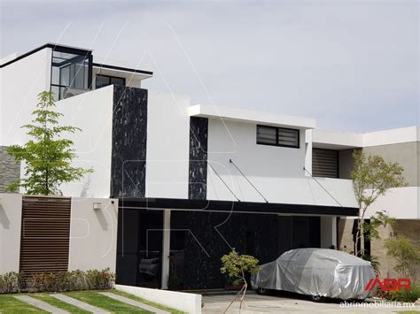 Casa En Venta En Av Parque Virreyes Los Casta Os Zapopan