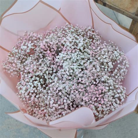 Babys Breath And Roses Bouquet