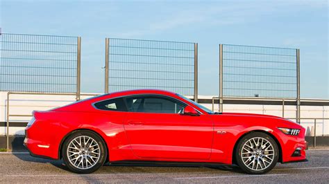 Prueba Ford Mustang Con Cilindros Y A Lo Loco